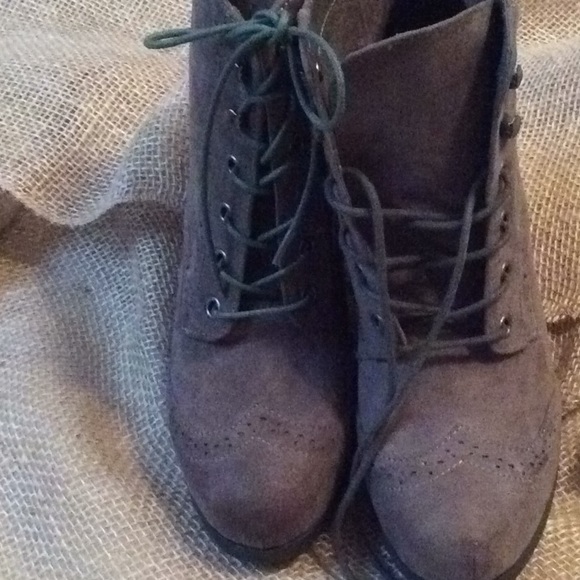 Mossimo boots - Picture 5 of 5